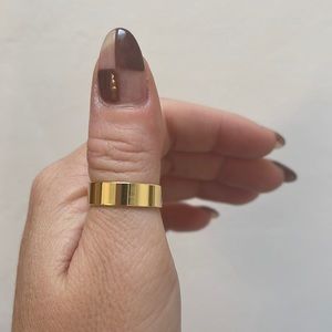 Gold cigar band